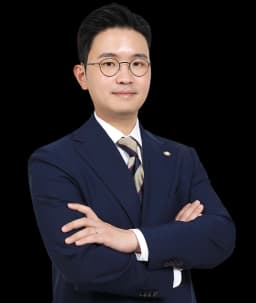 군전문변호사 김영형