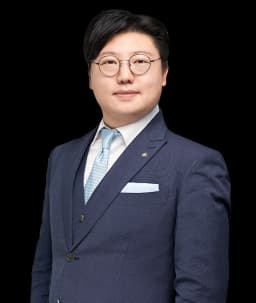 군전문변호사 박용흘