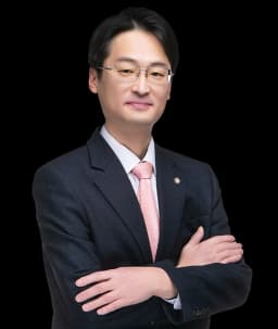 군전문변호사 최성호