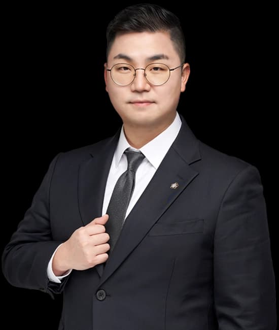 군전문변호사 정상혁