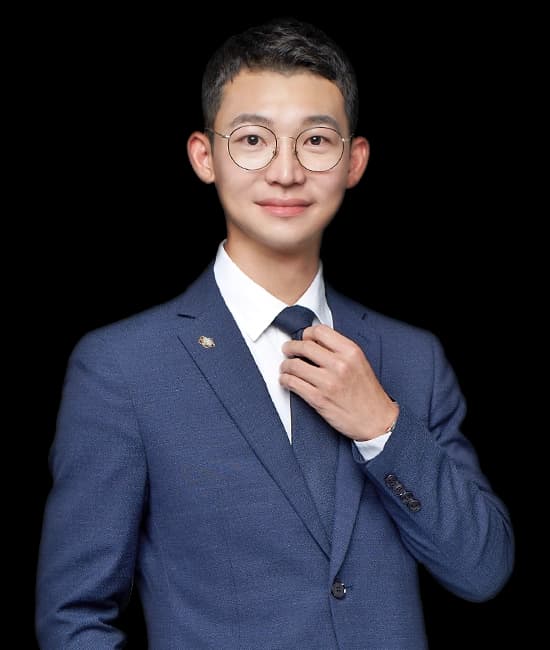 박성윤변호사님